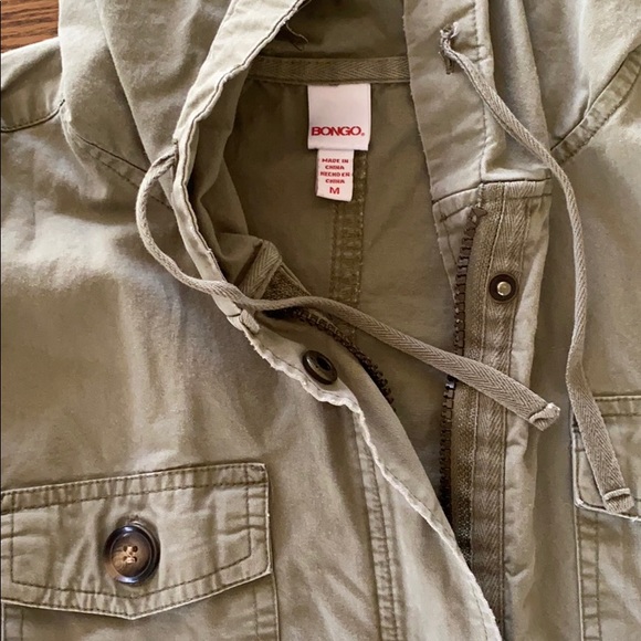 Jacket 🧥 - Picture 2 of 2